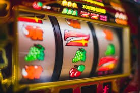 Ilustrasi Sportsbook, Slot Online dan Live Casino di nagatoto